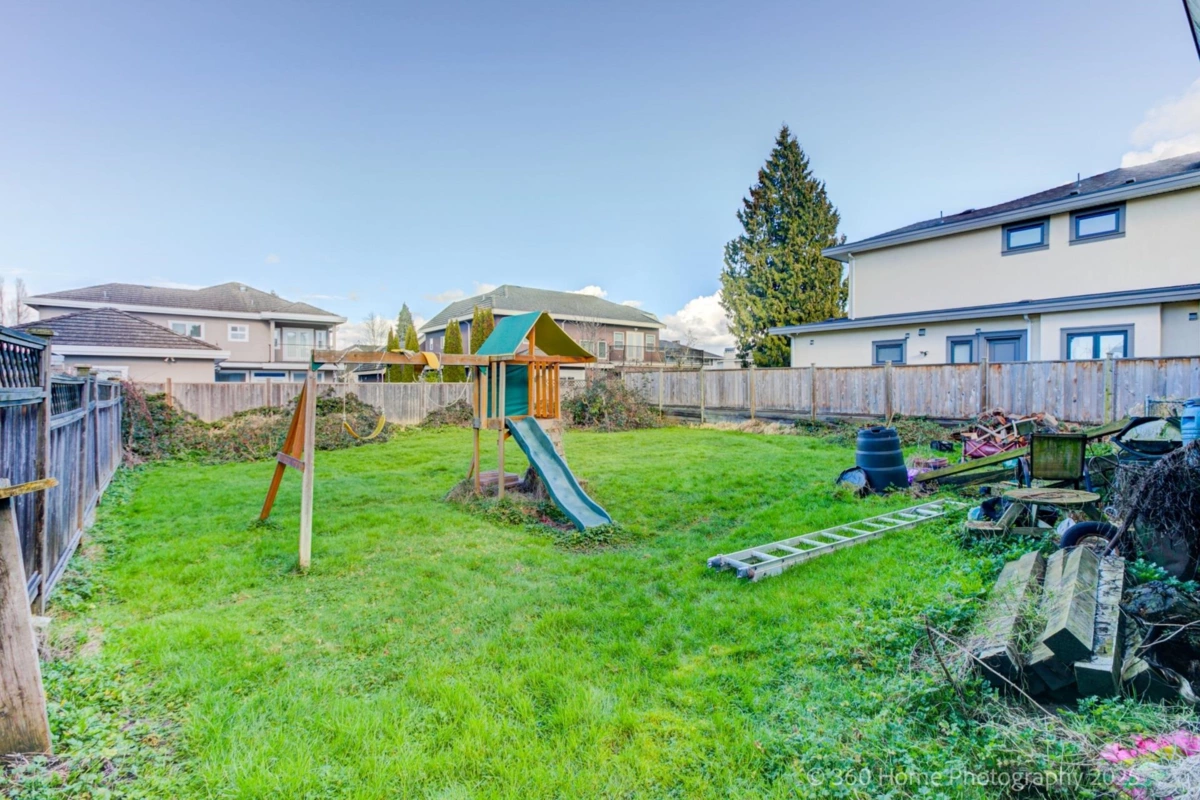 Pantry Photo of 4391 Deerfield Crescent, Richmond, BC