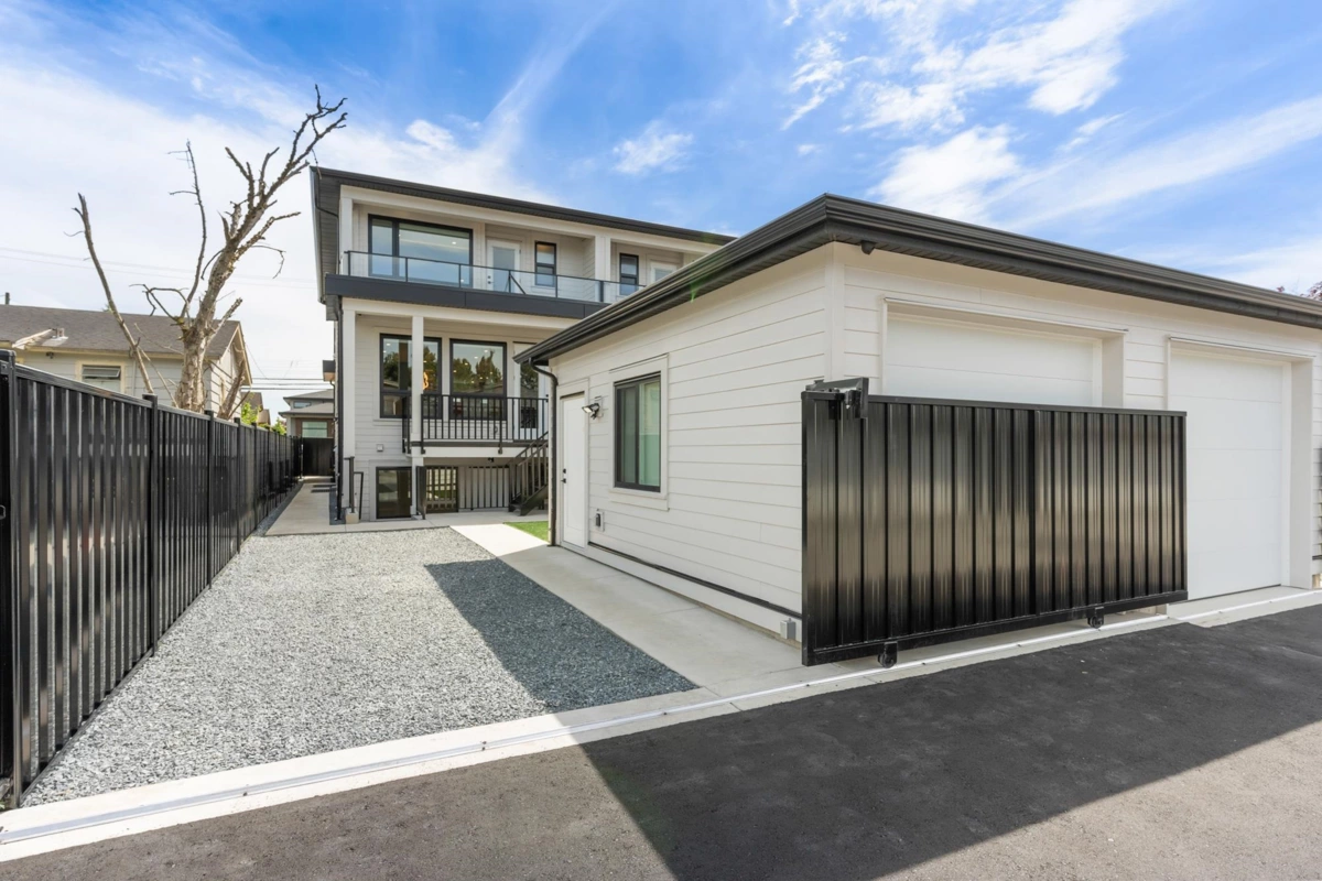 Fitness Center Photo Near 7225 10th Avenue, Burnaby, BC