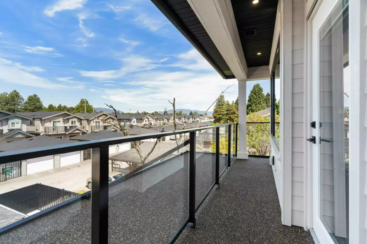 Garden / Landscaping Photo of 7225 10th Avenue, Burnaby, BC