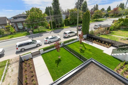 Outdoor Kitchen Photo of 7225 10th Avenue, Burnaby, BC