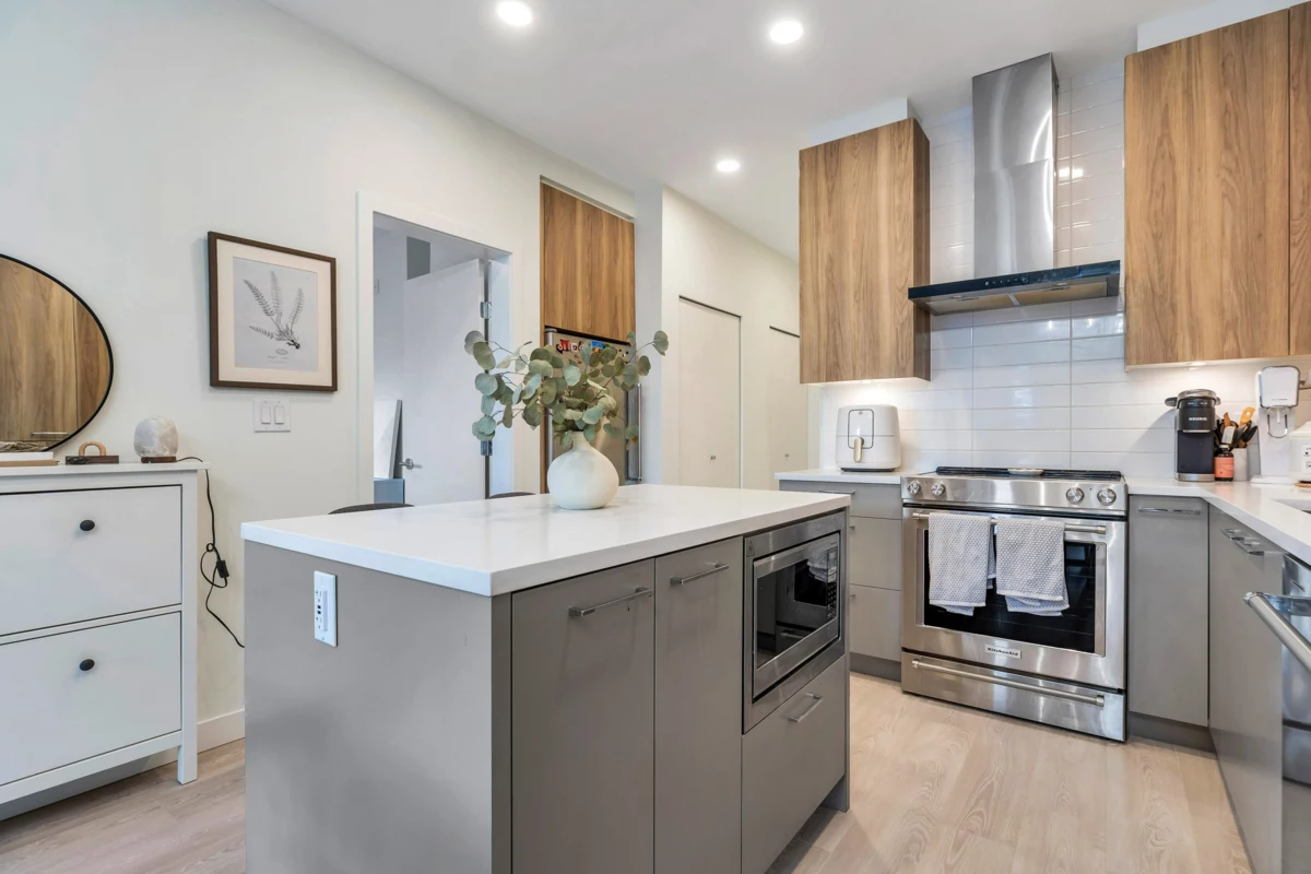 Walk-In Closet Photo of 106 7599 15th Street, Burnaby, BC