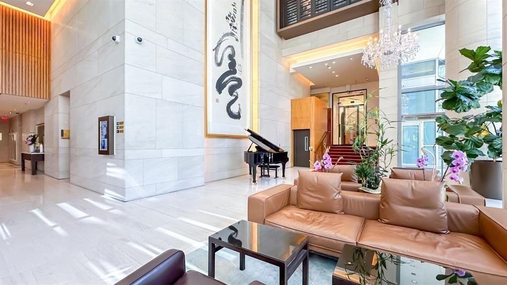 Dining Area Photo of 5004 1128 W Georgia Street, Vancouver, BC