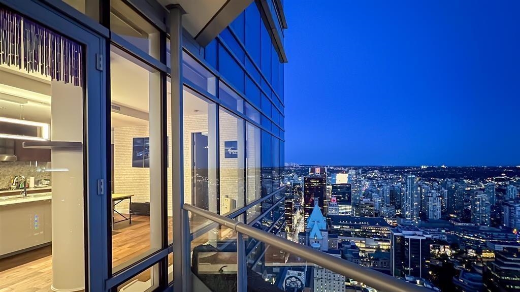 Fitness Center Photo Near 5004 1128 W Georgia Street, Vancouver, BC