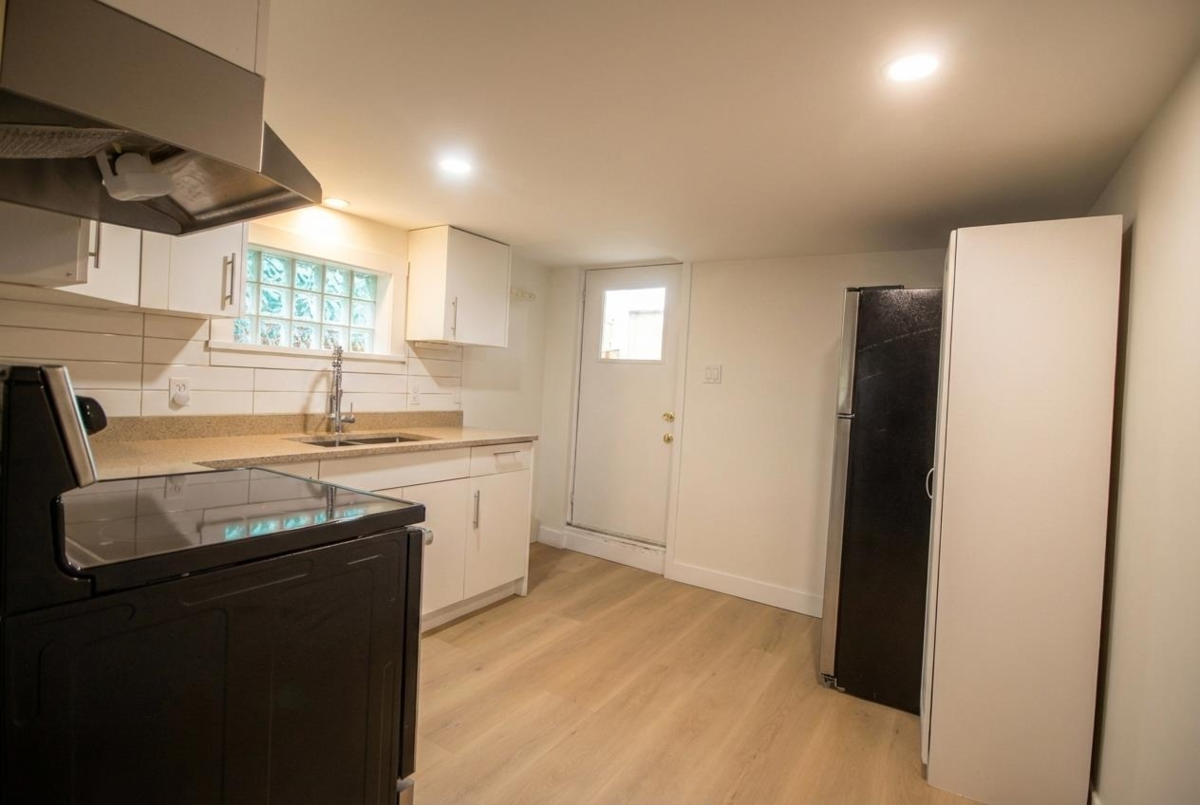 Garage Interior Photo of 2223 Graveley Street, Vancouver, BC