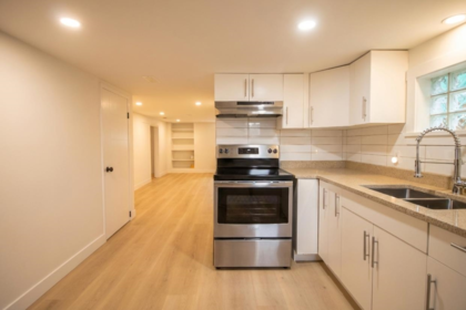 Hallway Photo of 2223 Graveley Street, Vancouver, BC