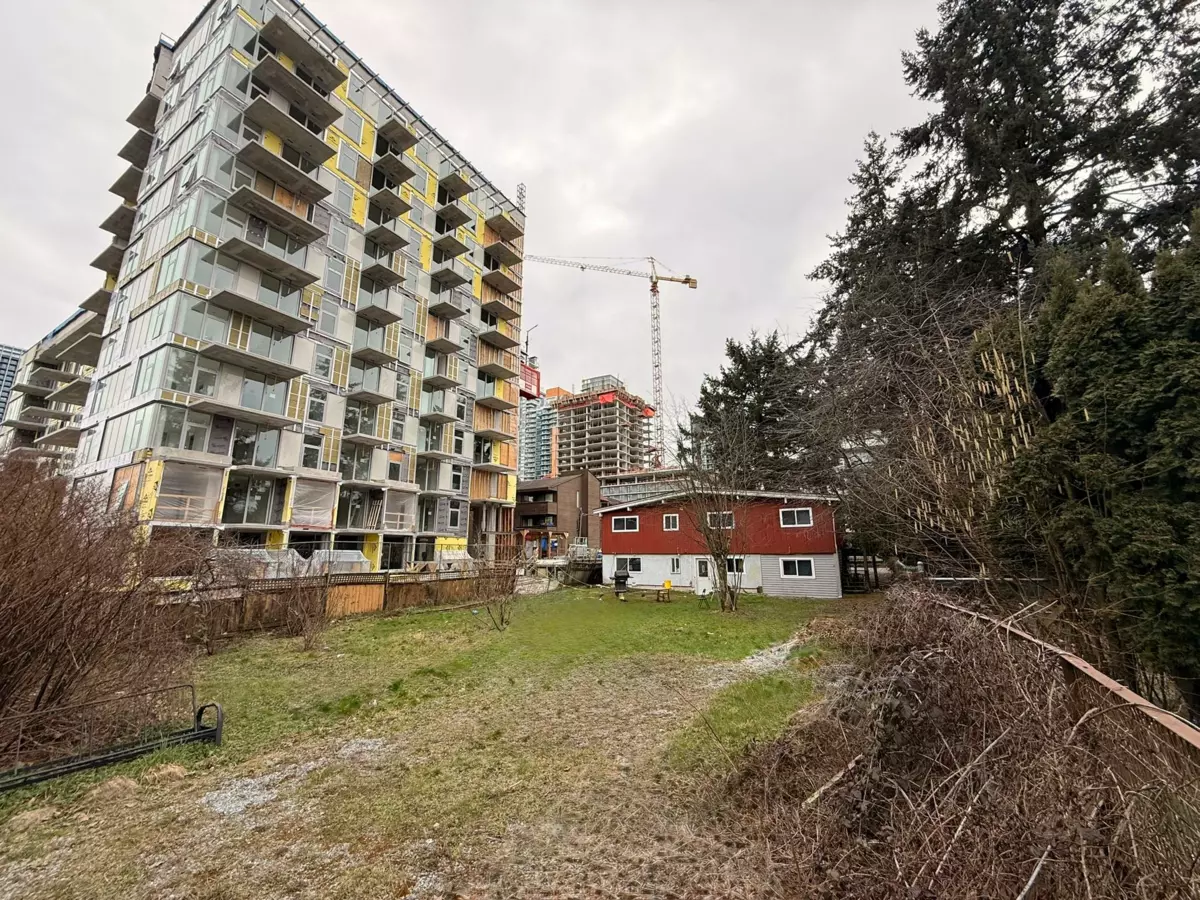 Family Room Photo of 13231 104a Avenue, Surrey, BC