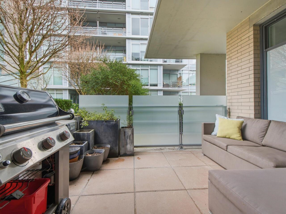 Garden / Landscaping Photo of 313 77 Walter Hardwick Avenue, Vancouver, BC