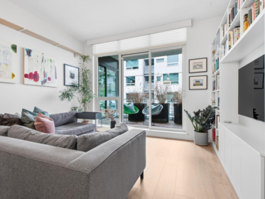 Breakfast Nook Photo of 313 77 Walter Hardwick Avenue, Vancouver, BC
