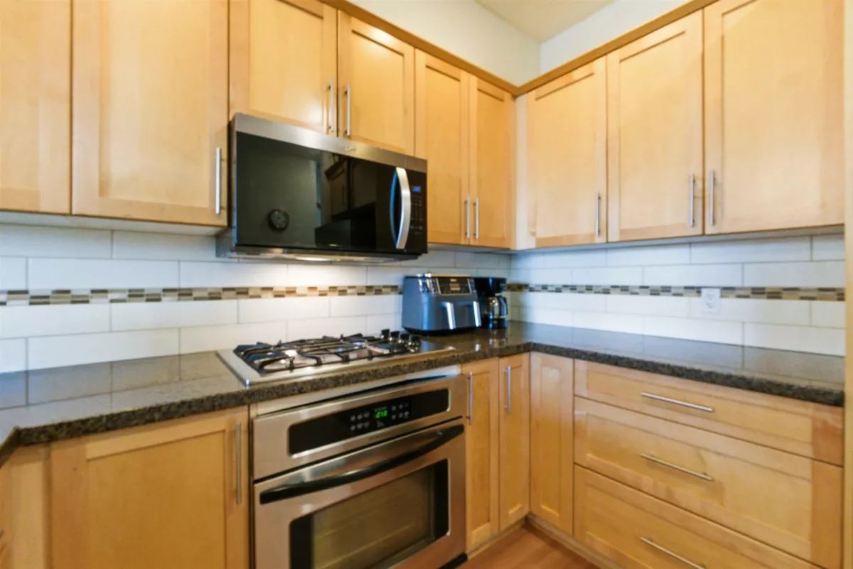 Breakfast Nook Photo of 47 22865 Telosky Avenue, Maple Ridge, BC