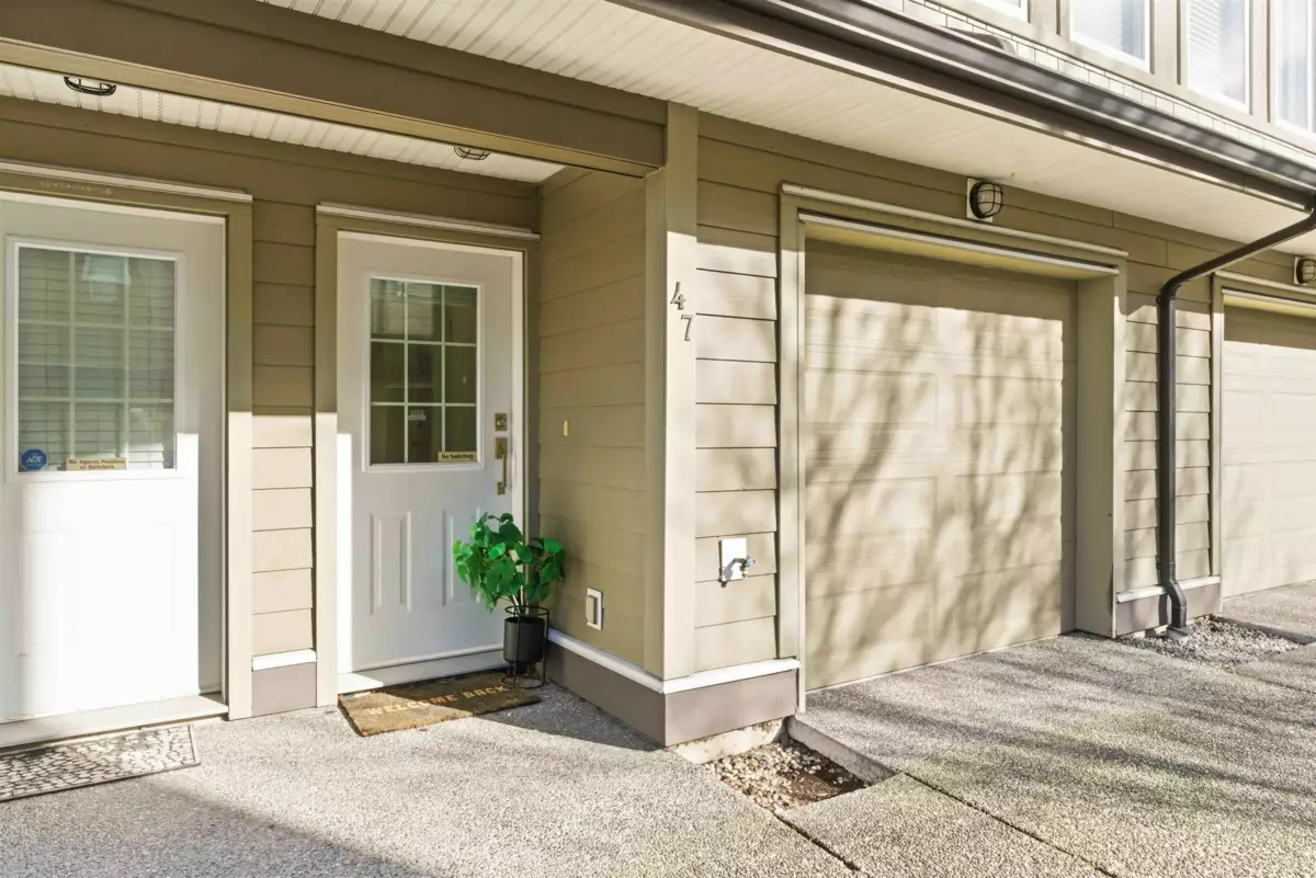 Living Room Photo of 47 22865 Telosky Avenue, Maple Ridge, BC