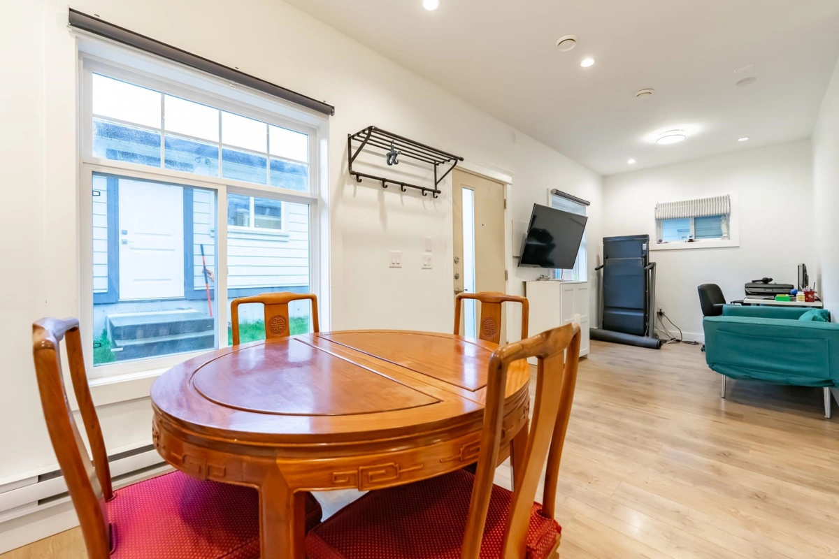 Breakfast Nook Photo of 5258 Norfolk Street, Burnaby, BC