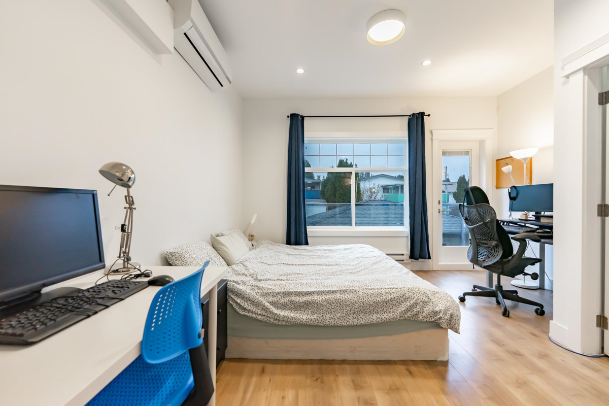 Guest Bathroom Photo of 5258 Norfolk Street, Burnaby, BC
