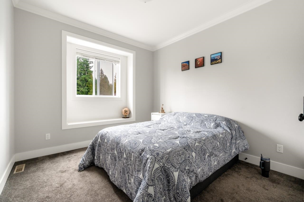 Guest Bathroom Photo of 6042 138 Street, Surrey, BC