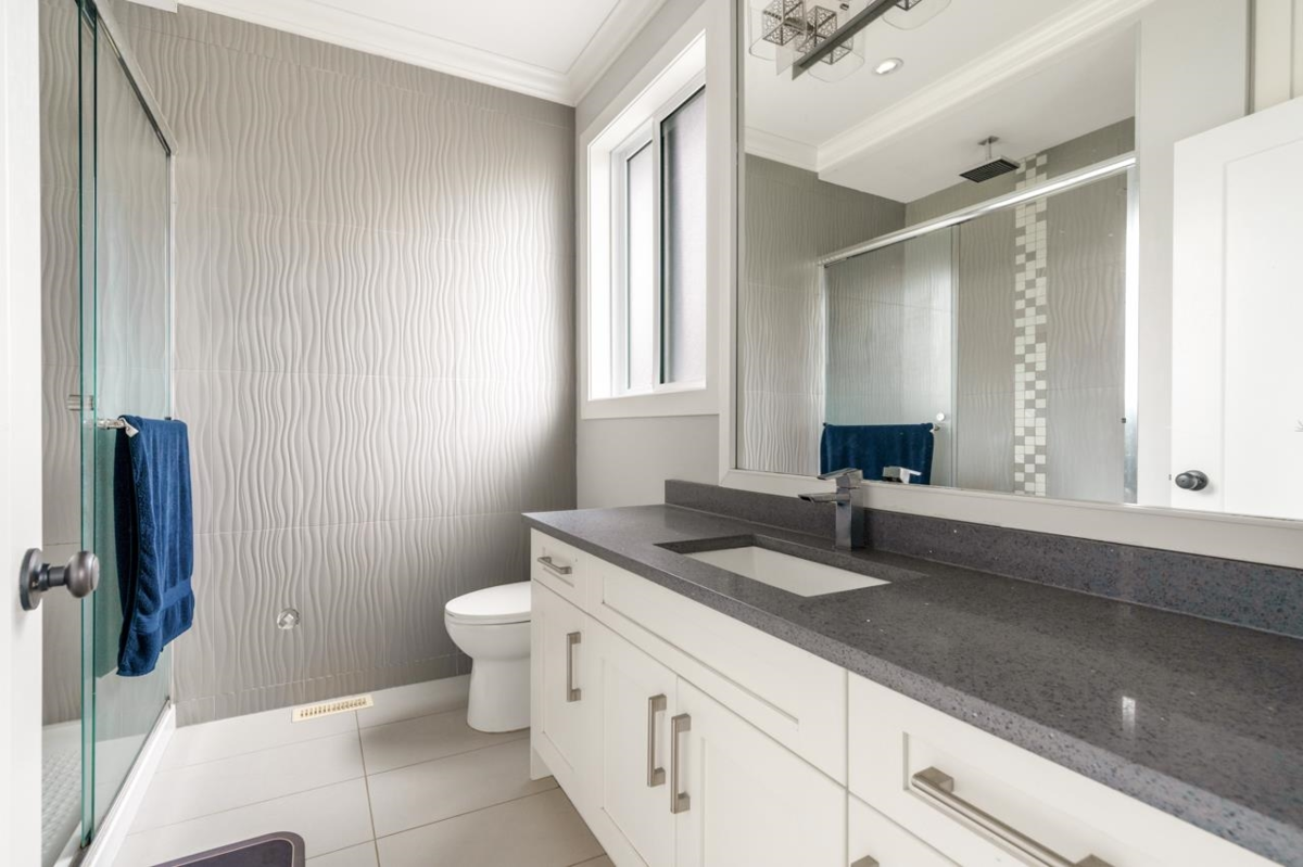 Walk-In Closet Photo of 6042 138 Street, Surrey, BC