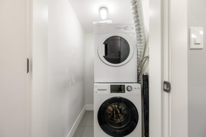 Hallway Photo of 6042 138 Street, Surrey, BC