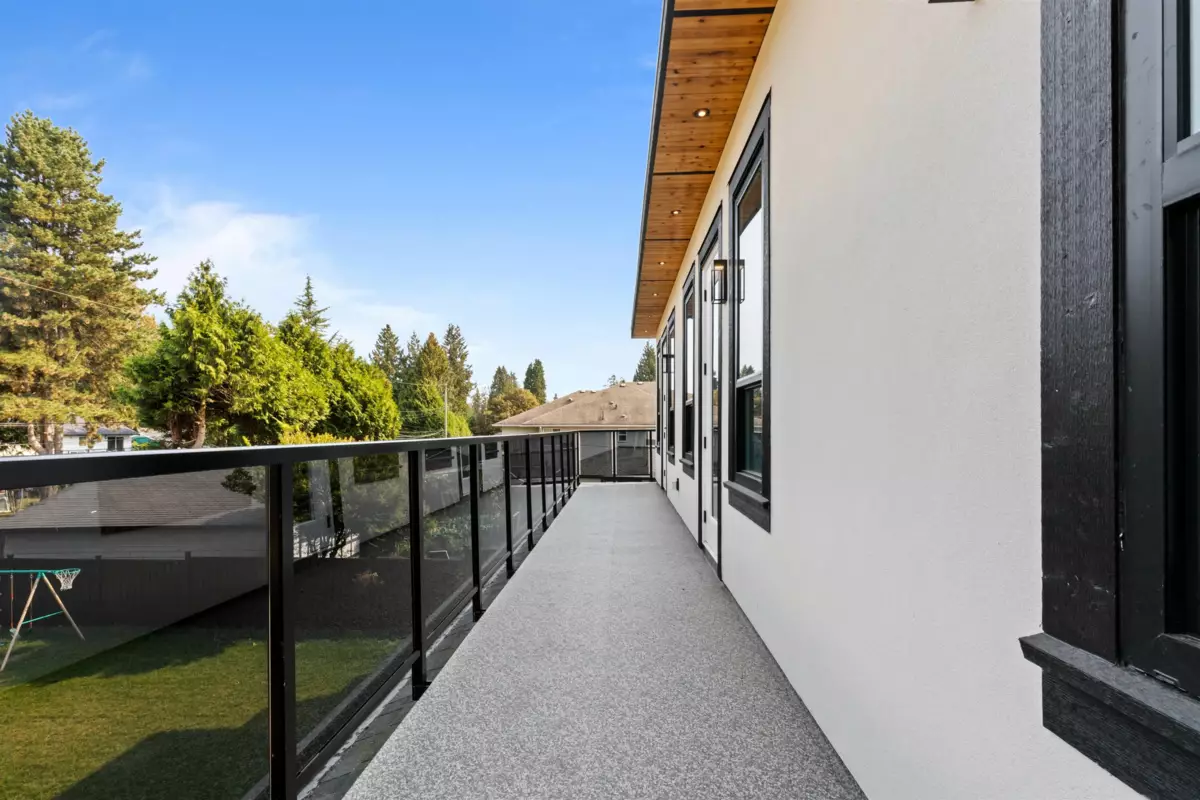 Guest Bathroom Photo of 1421 Barberry Drive, Port Coquitlam, BC