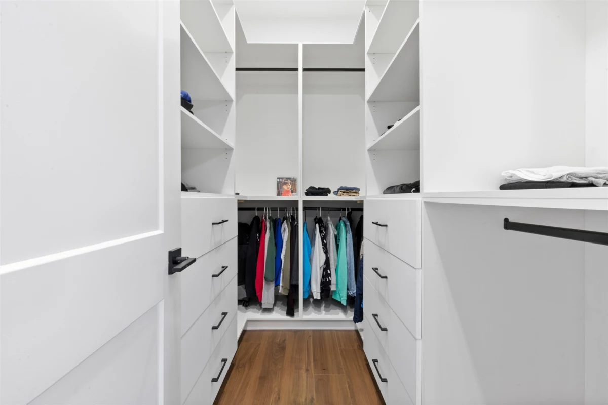 Laundry Room Photo of 1421 Barberry Drive, Port Coquitlam, BC