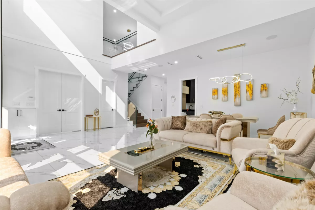 Living Room Photo of 1421 Barberry Drive, Port Coquitlam, BC