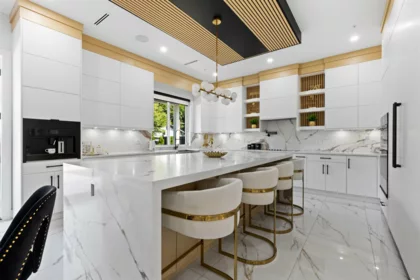 Kitchen Island Photo of 1421 Barberry Drive, Port Coquitlam, BC