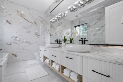 Powder Room Photo of 1421 Barberry Drive, Port Coquitlam, BC
