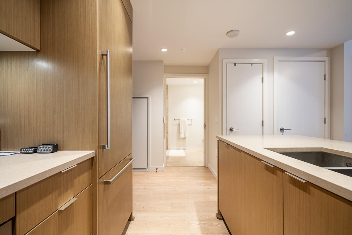 Kitchen Island Photo of 701 112 E 13th Street, North Vancouver, BC