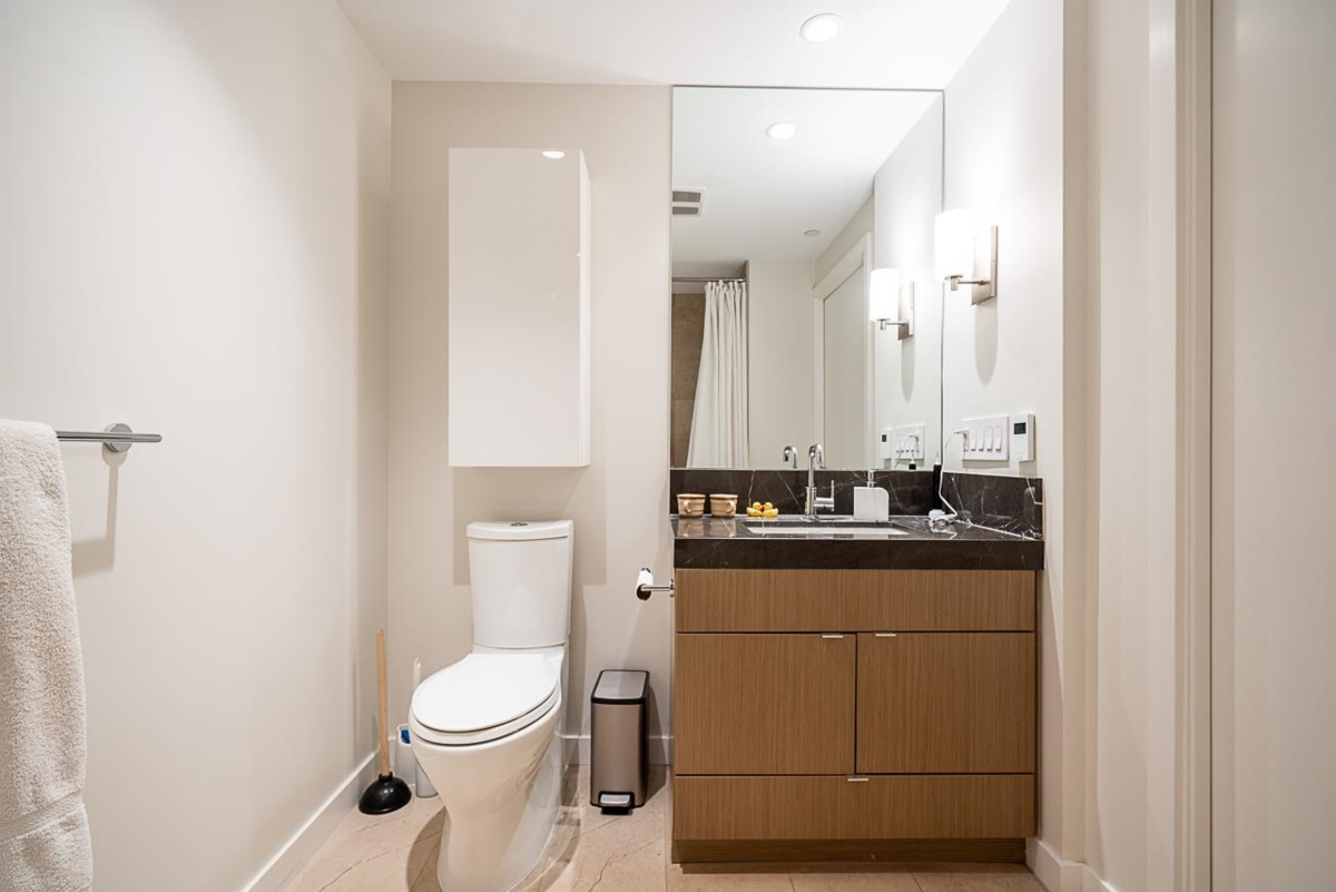 Powder Room Photo of 701 112 E 13th Street, North Vancouver, BC