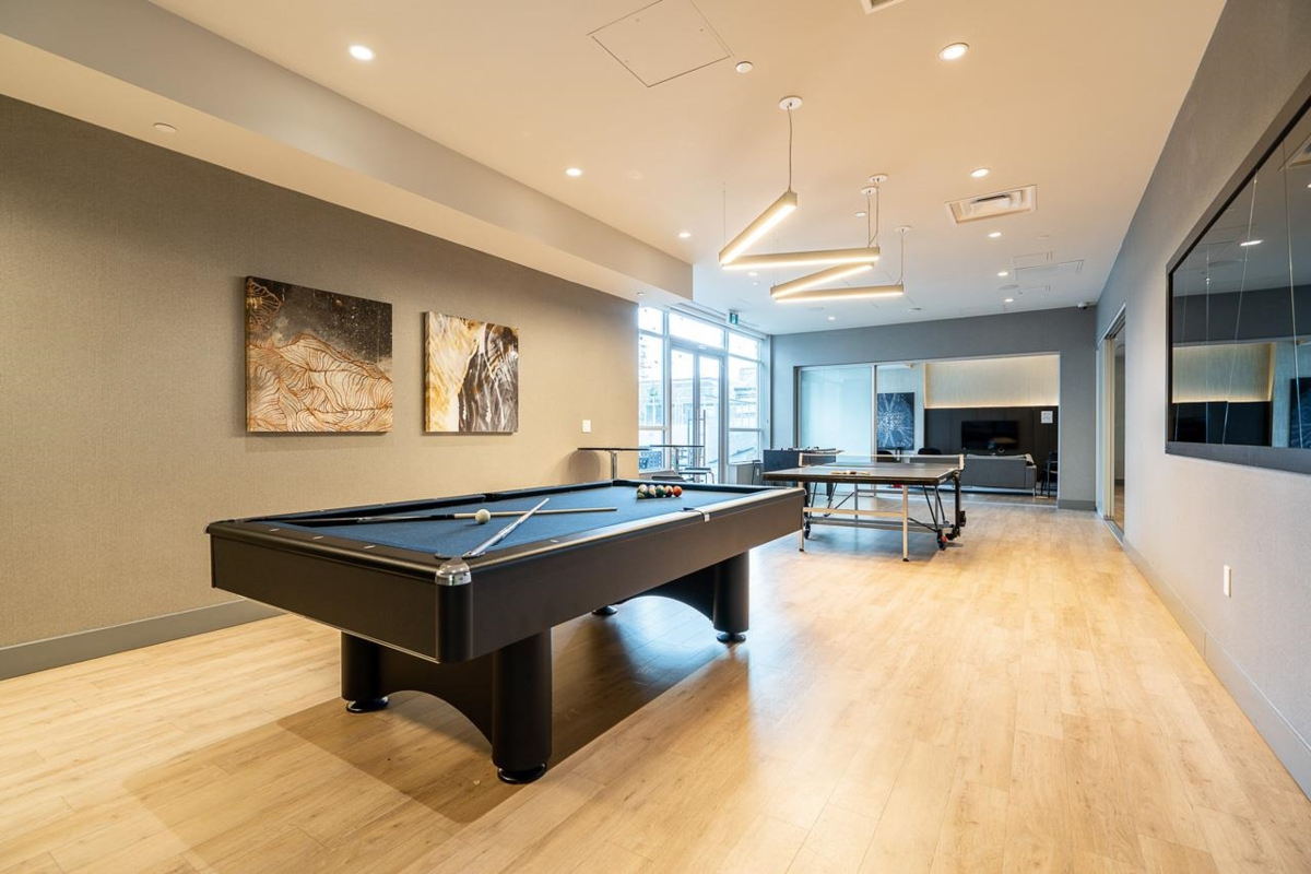 Swimming Pool Photo of 701 112 E 13th Street, North Vancouver, BC