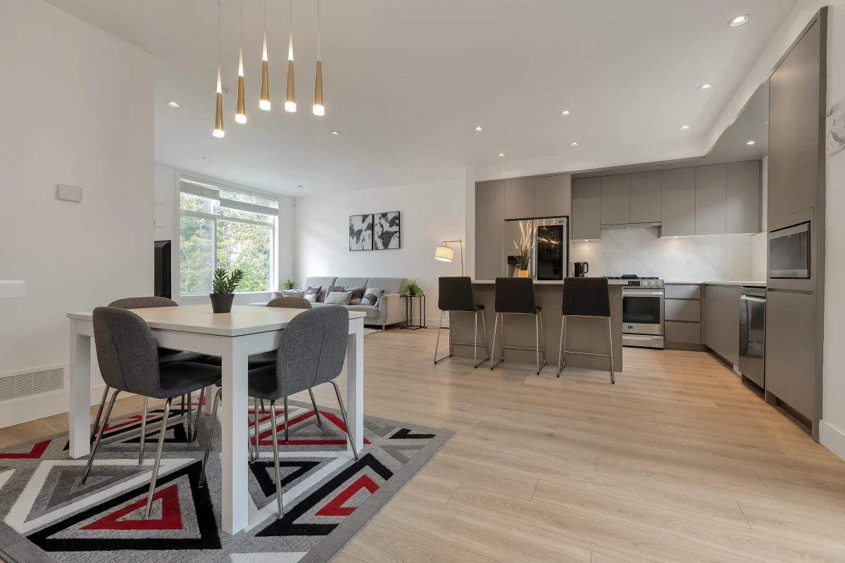 Kitchen Island Photo of 9 2328 167a Street, Surrey, BC