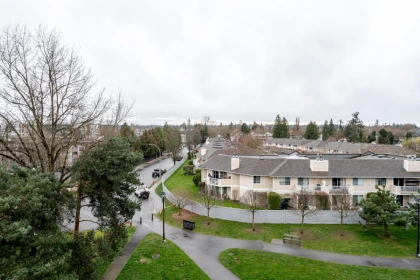 Hot Tub / Spa Photo of 407 20068 Fraser Highway, Langley, BC