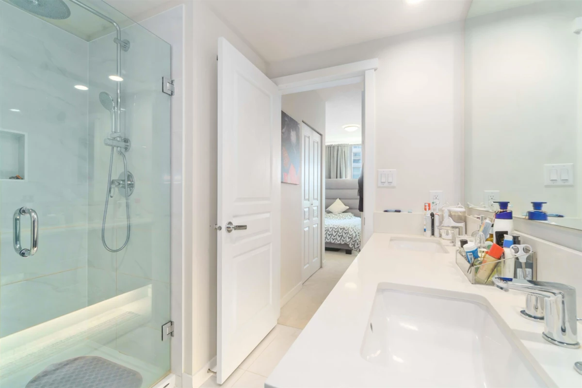 Laundry Room Photo of 1502 3096 Windsor Gate, Coquitlam, BC