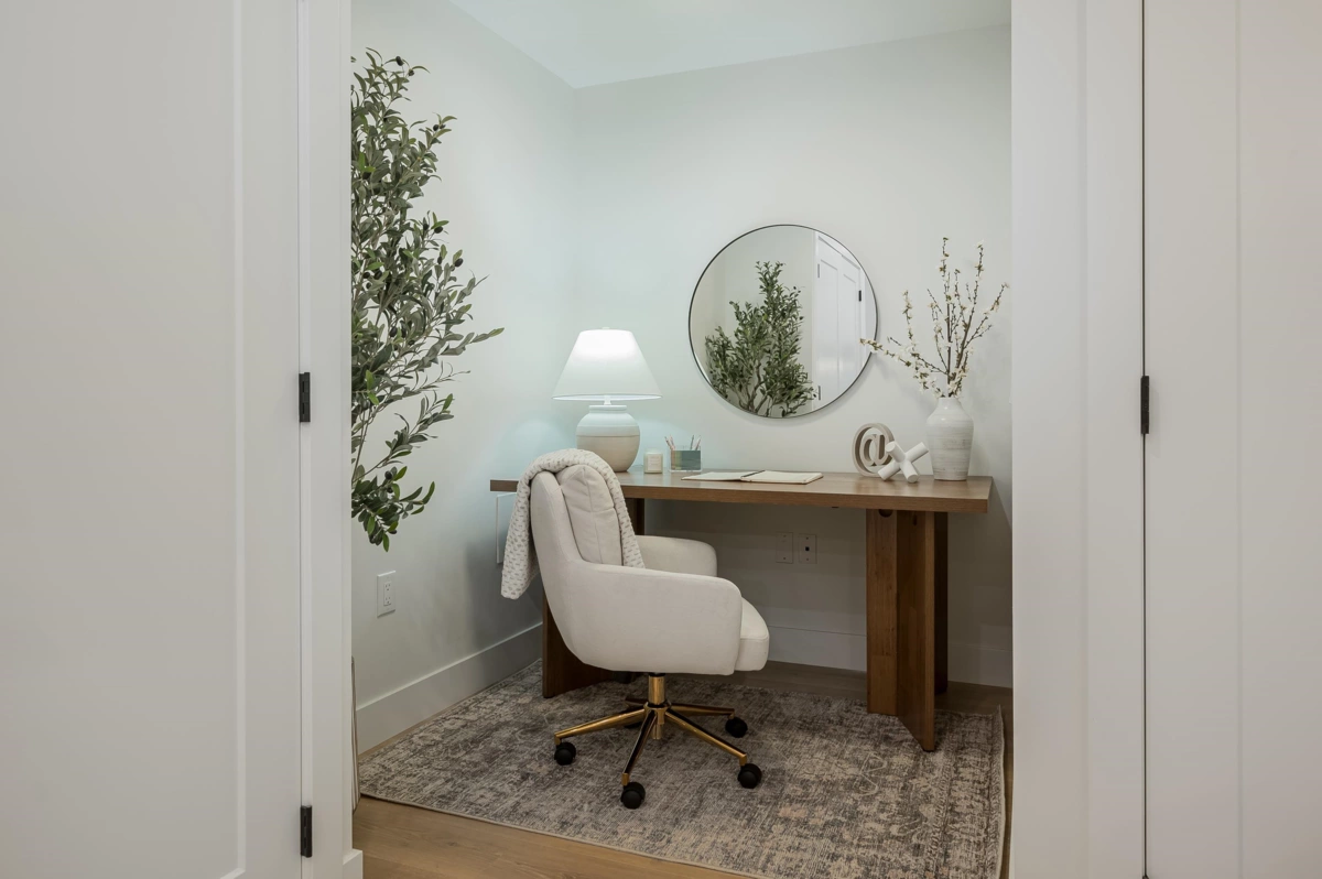 Dining Area Photo of 302 46187 Thomas Road, Chilliwack, BC