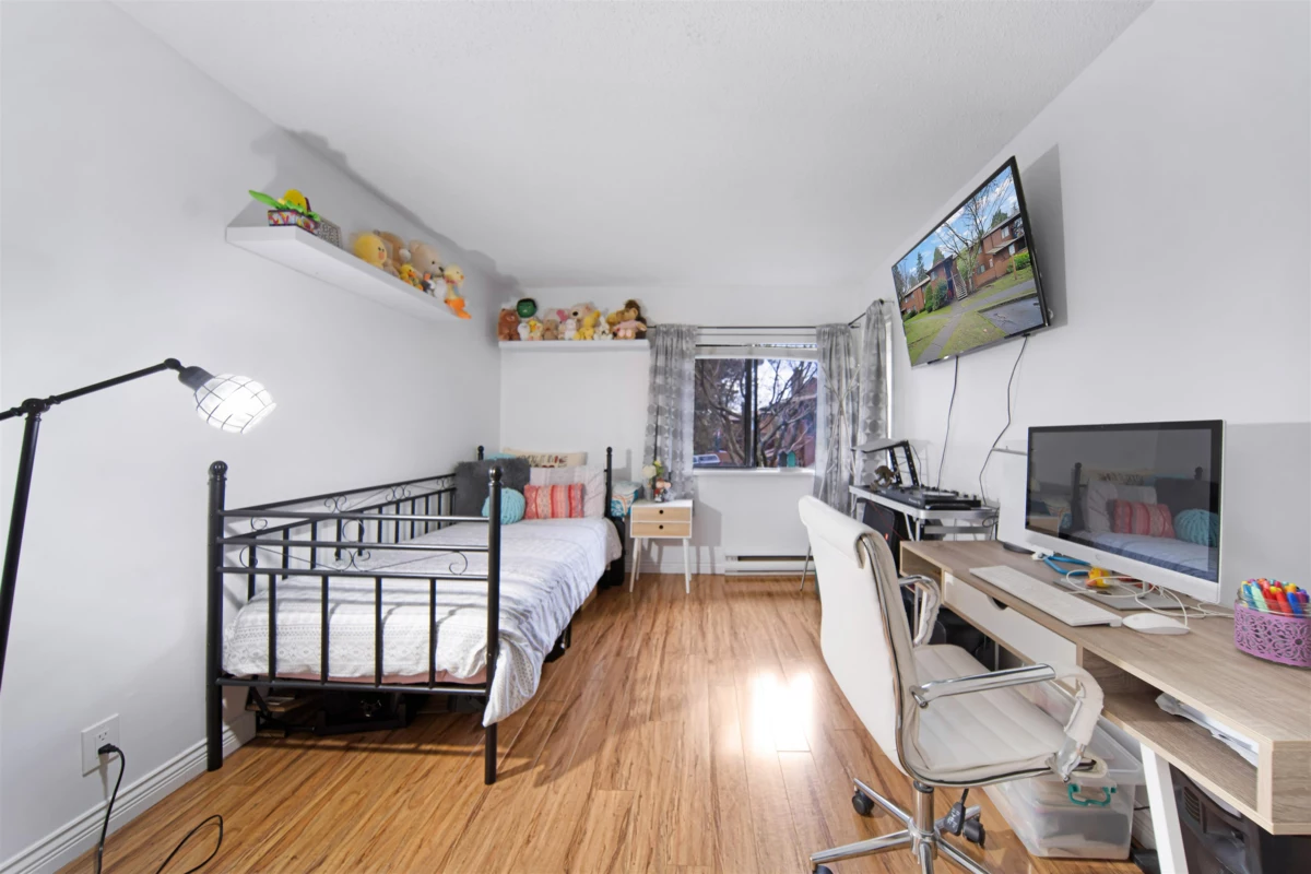 Backyard Photo of 2306 10620 150 Street, Surrey, BC