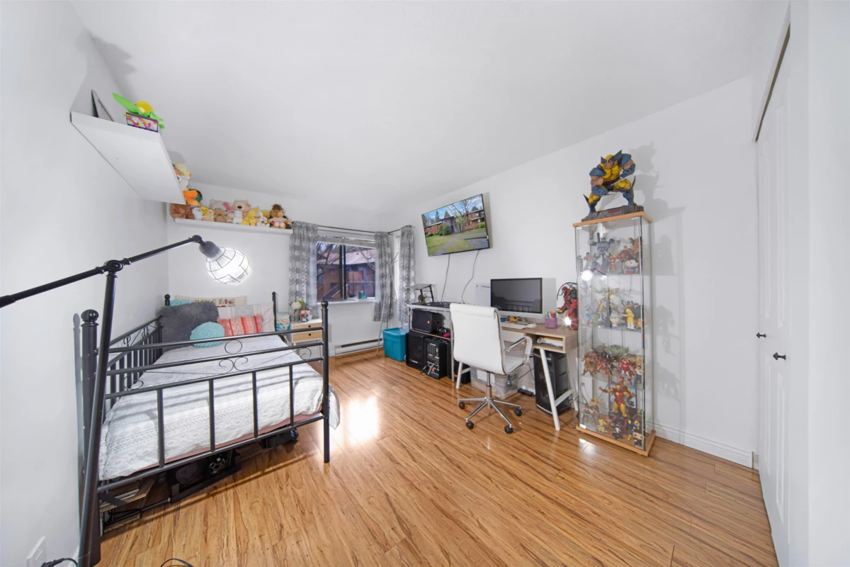 Front Yard Photo of 2306 10620 150 Street, Surrey, BC