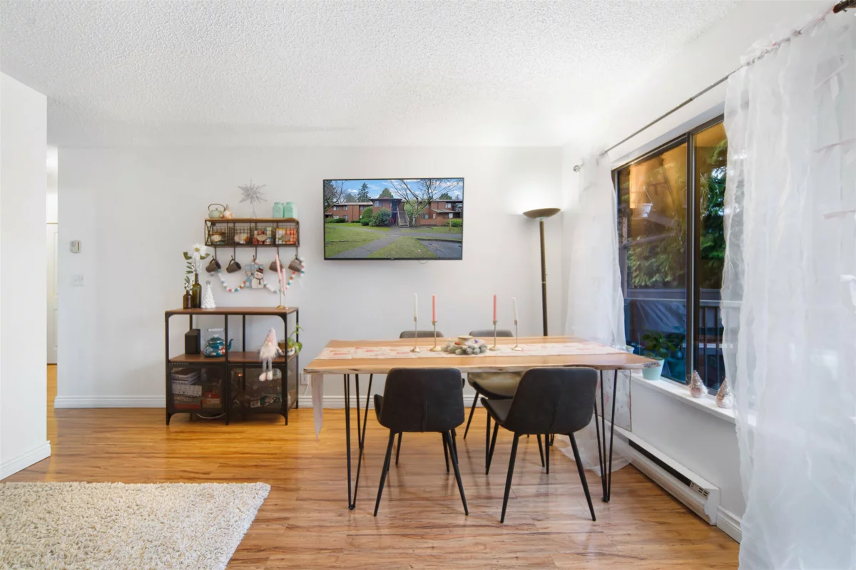 Mudroom Photo of 2306 10620 150 Street, Surrey, BC