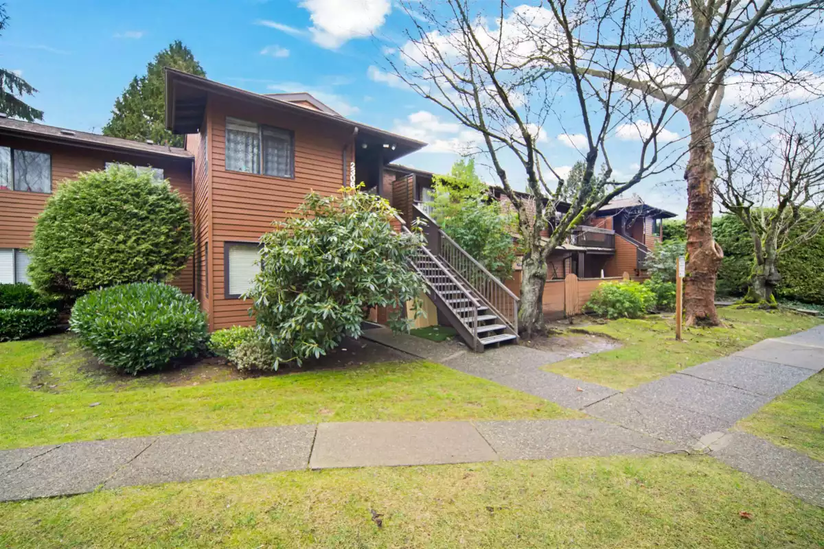 Primary Bathroom Photo of 2306 10620 150 Street, Surrey, BC