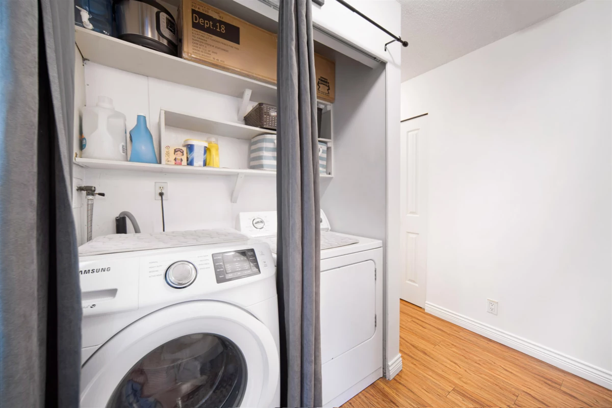 Swimming Pool Photo of 2306 10620 150 Street, Surrey, BC