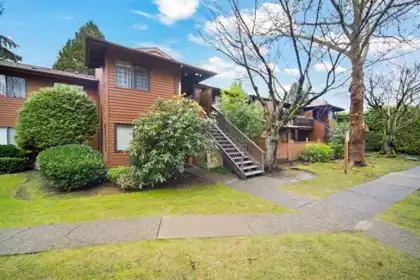 2306 10620 150 Street, Surrey, BC, Guildford — 2 bed townhouse for sale