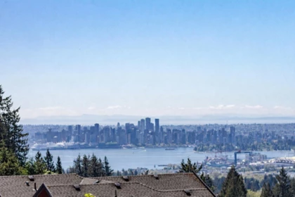 3782 Lonsdale Avenue, North Vancouver, BC