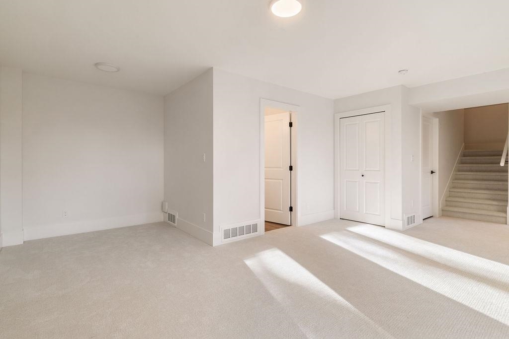 Backyard Photo of 338 W 24th Street, North Vancouver, BC