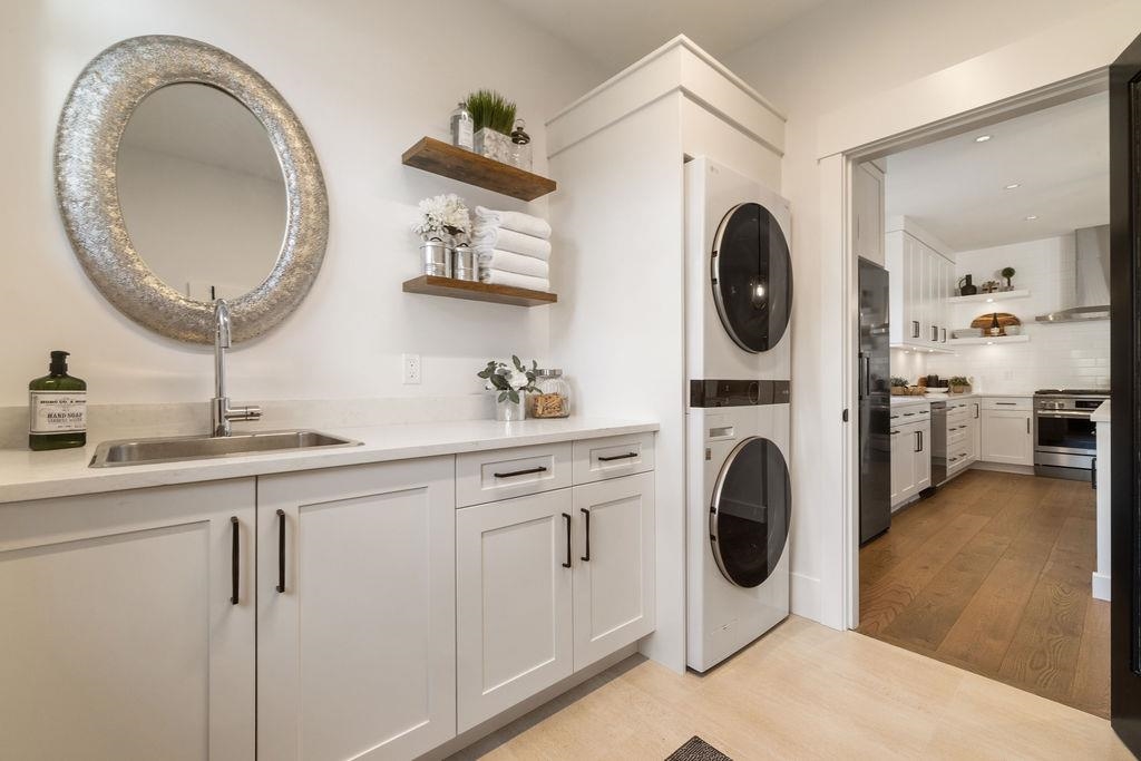 Bedroom 3 Photo of 338 W 24th Street, North Vancouver, BC