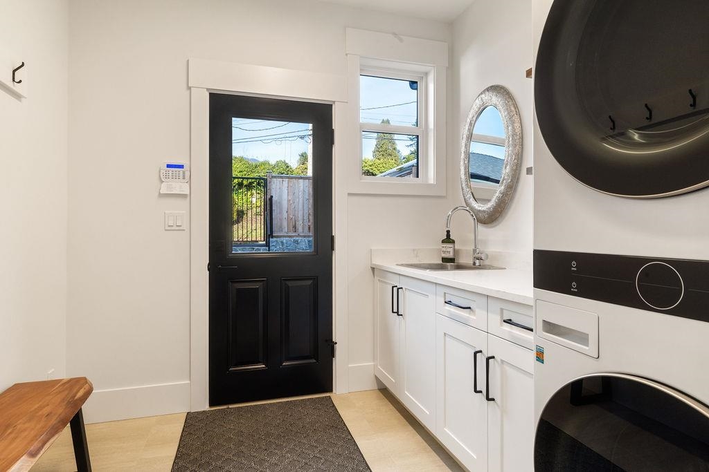 Bedroom 4 Photo of 338 W 24th Street, North Vancouver, BC