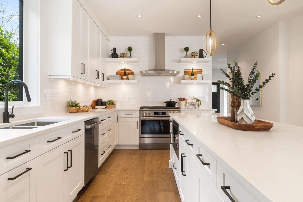 Exterior Rear Photo of 338 W 24th Street, North Vancouver, BC