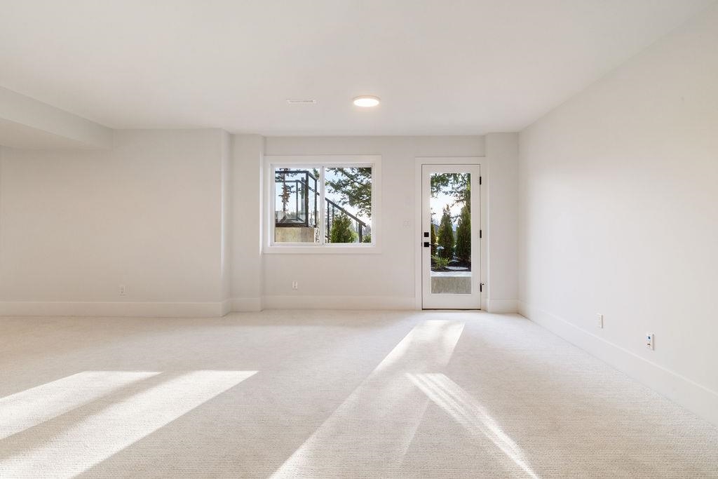 Outdoor Patio Photo of 338 W 24th Street, North Vancouver, BC