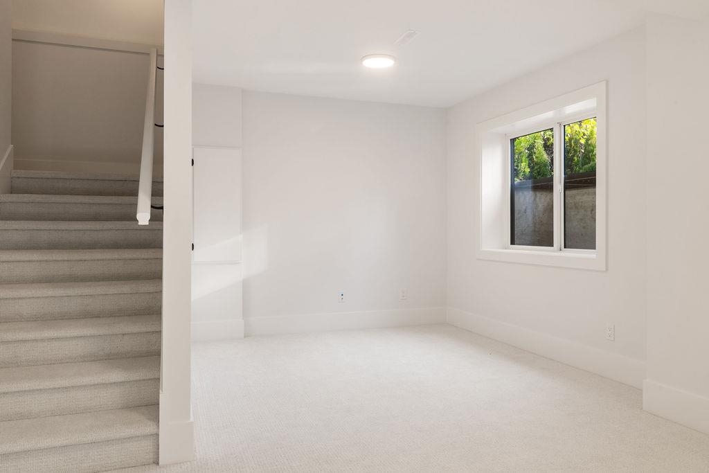 Staircase Photo of 338 W 24th Street, North Vancouver, BC