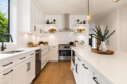 338 W 24th Street, North Vancouver, BC