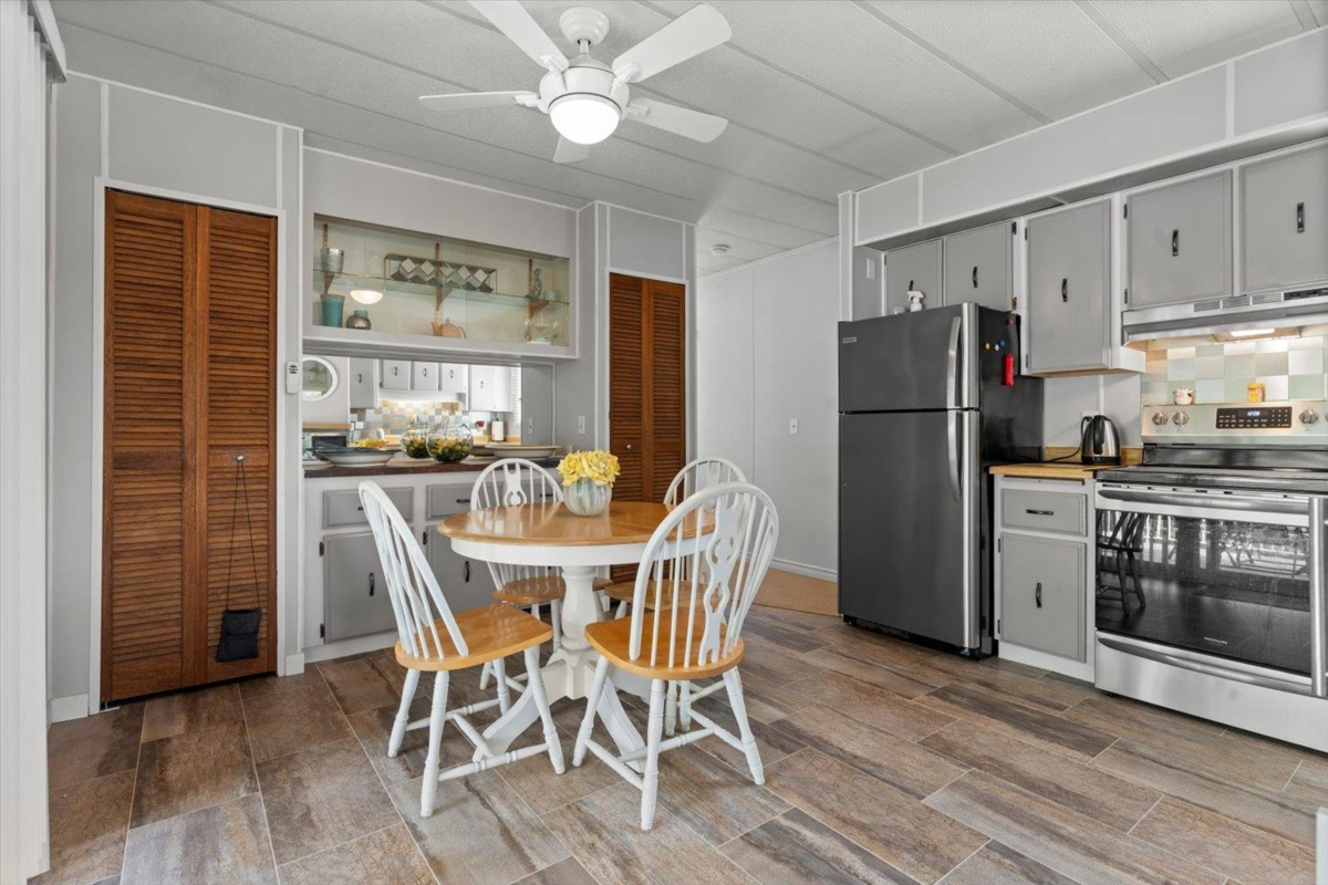 Pantry Photo of 30 2035 Martens Street, Abbotsford, BC
