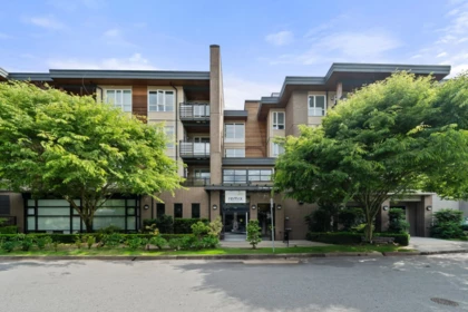 Outdoor Patio Photo of 218 733 W 14th Street, North Vancouver, BC