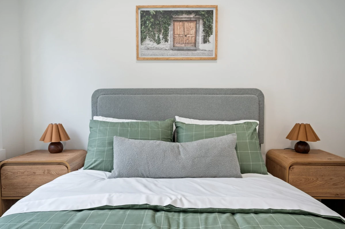 Hallway Photo of 3 5993 143 Street, Surrey, BC