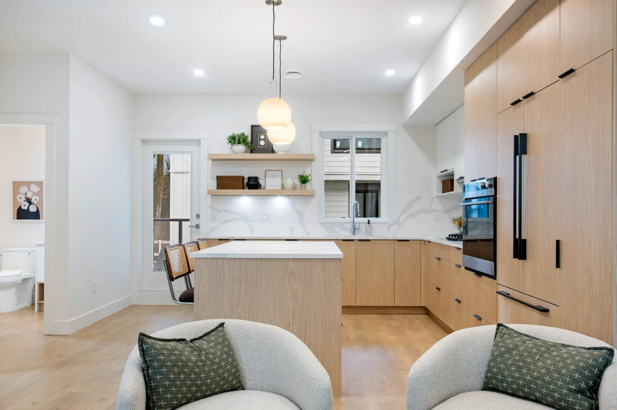 Kitchen Island Photo of 3 5993 143 Street, Surrey, BC