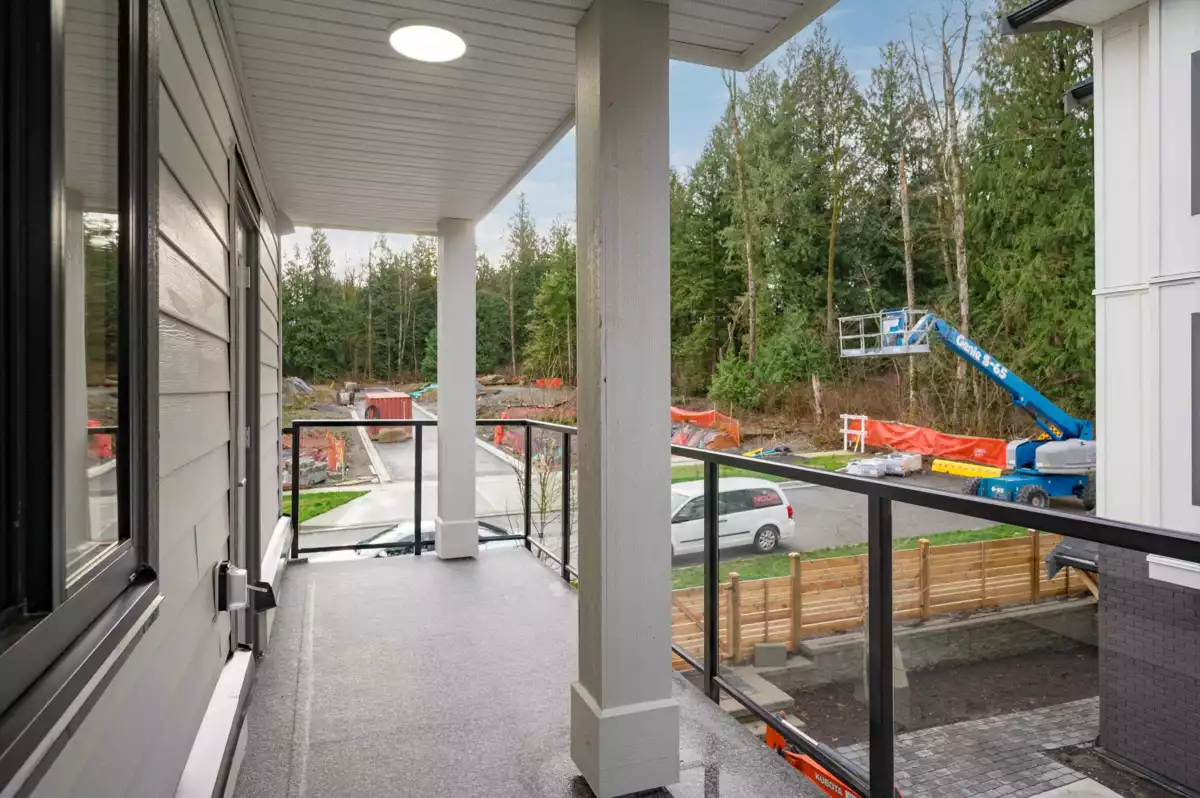 Swimming Pool Photo of 3 5993 143 Street, Surrey, BC